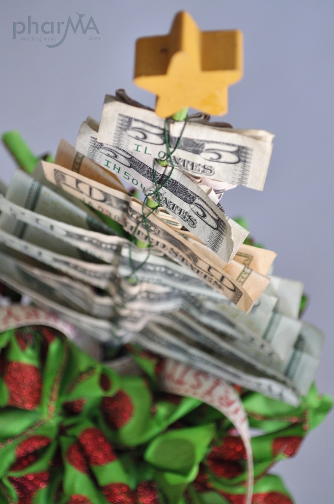 Money Tree, Tree made out of money, Christmas Tree out of money